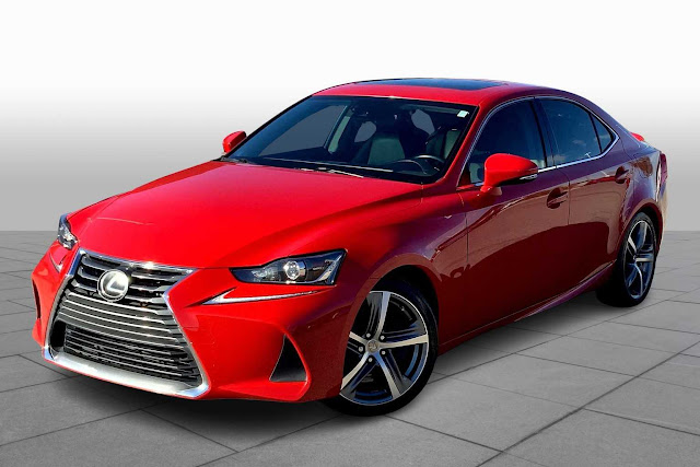 2017 Lexus IS 