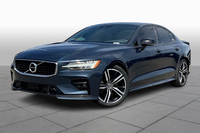2019 Volvo S60 R-Design