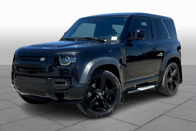 2023 Land Rover Defender V8