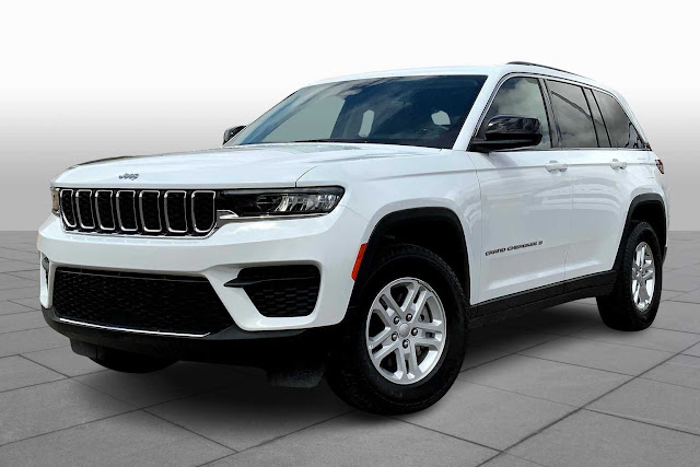 2022 Jeep Grand Cherokee Laredo