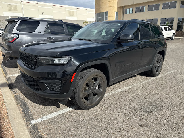 2022 Jeep Grand Cherokee Altitude