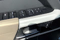 2023 Land Rover Defender SE