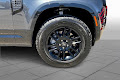 2025 Land Rover Defender X-Dynamic SE