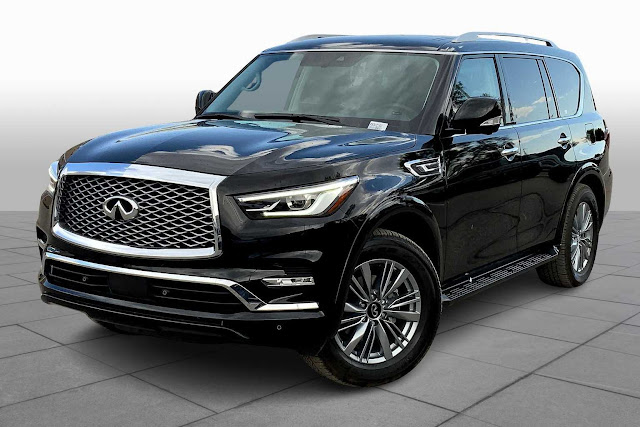 2023 INFINITI QX80 LUXE