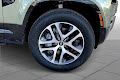 2025 Land Rover Defender X-Dynamic SE