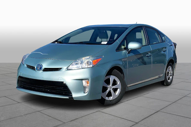 2014 Toyota Prius Three