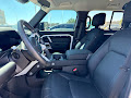 2024 Land Rover Defender X-Dynamic SE