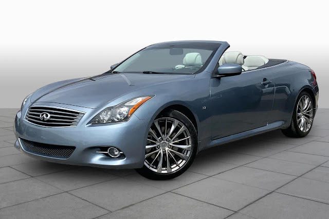 2015 INFINITI Q60 Convertible 